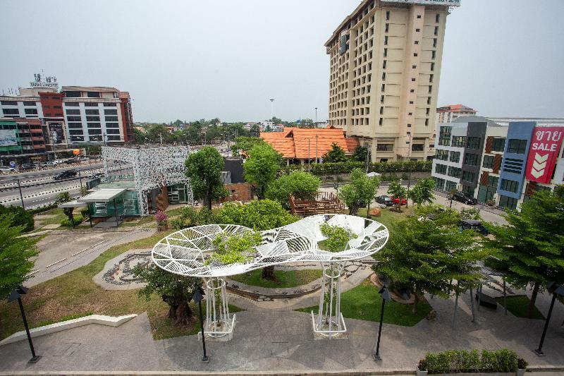 Prime Square Hotel Chiang Mai Zewnętrze zdjęcie